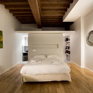 le-petit-change-fully-equipped-studio-in-the-heart-of.hotels-rhonealpes.com/